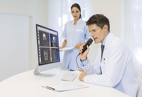 SpeechMike Premium Touch Dictation Microphone